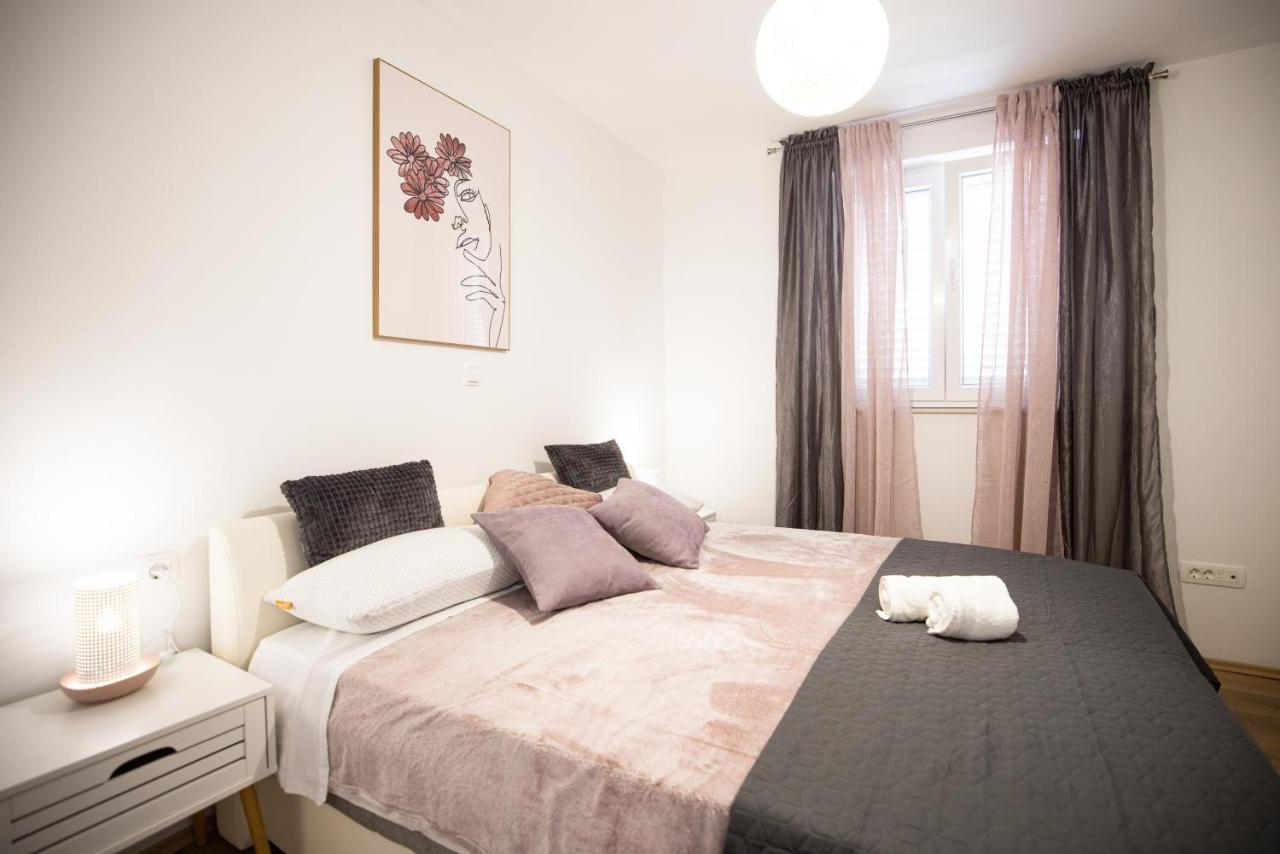 Apartmani Lelu Pridraga Exterior foto
